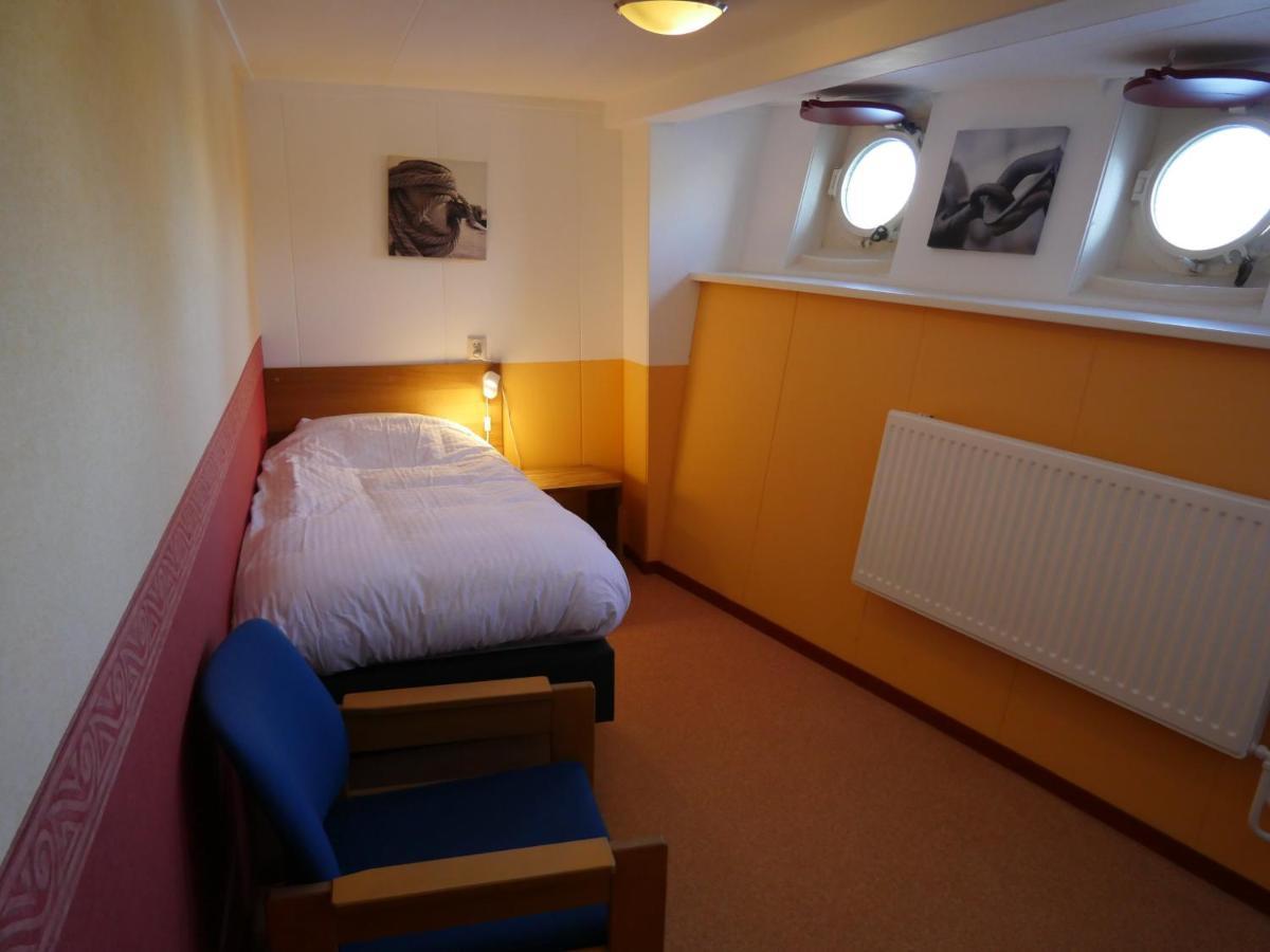 Bed and Breakfast De Logeerboot Dordrecht Exterior foto