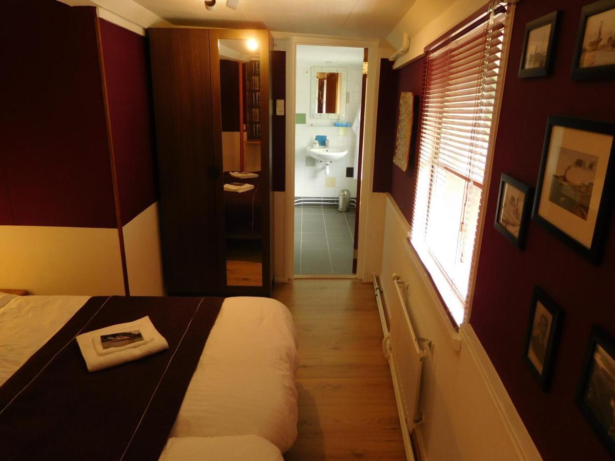 Bed and Breakfast De Logeerboot Dordrecht Exterior foto