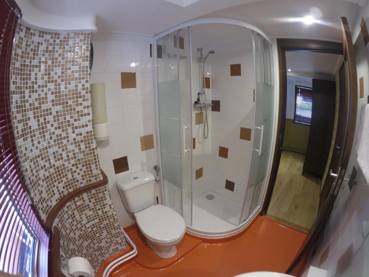 Bed and Breakfast De Logeerboot Dordrecht Exterior foto